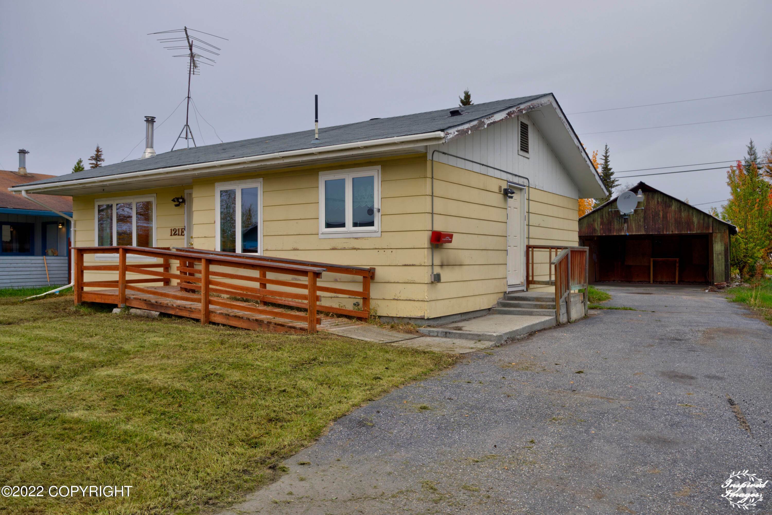 23. Single Family Homes for Sale at 121 E Seventh Avenue North Pole, Alaska 99705 United States