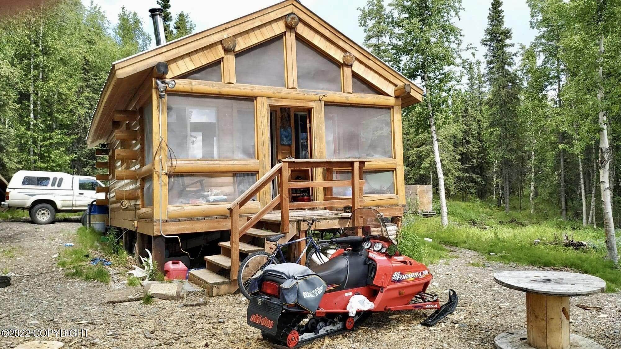 Single Family Homes for Sale at MM 60.5 E Tok Cutoff Highway Slana, Alaska 99586 United States