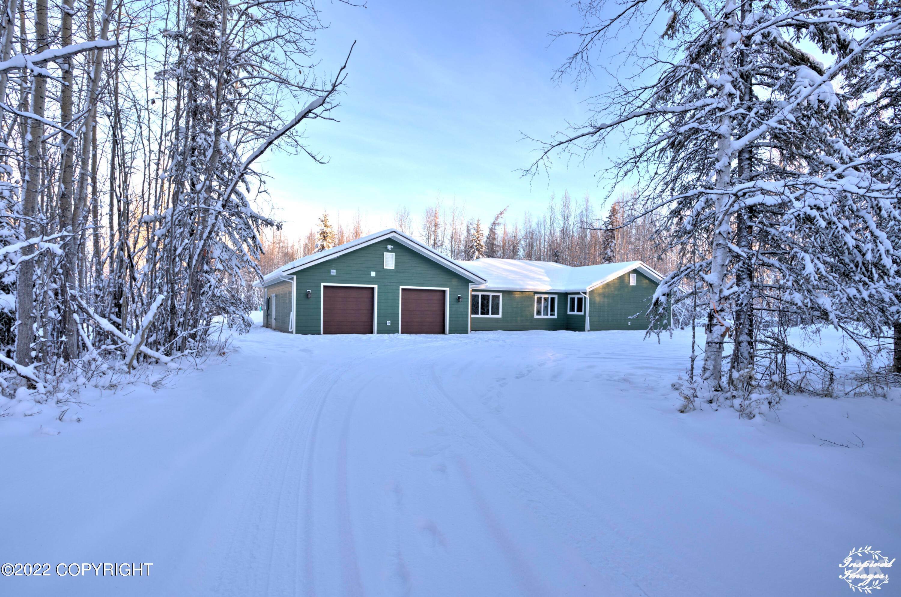 37. Single Family Homes for Sale at 3398 Moosewalk Road North Pole, Alaska 99705 United States