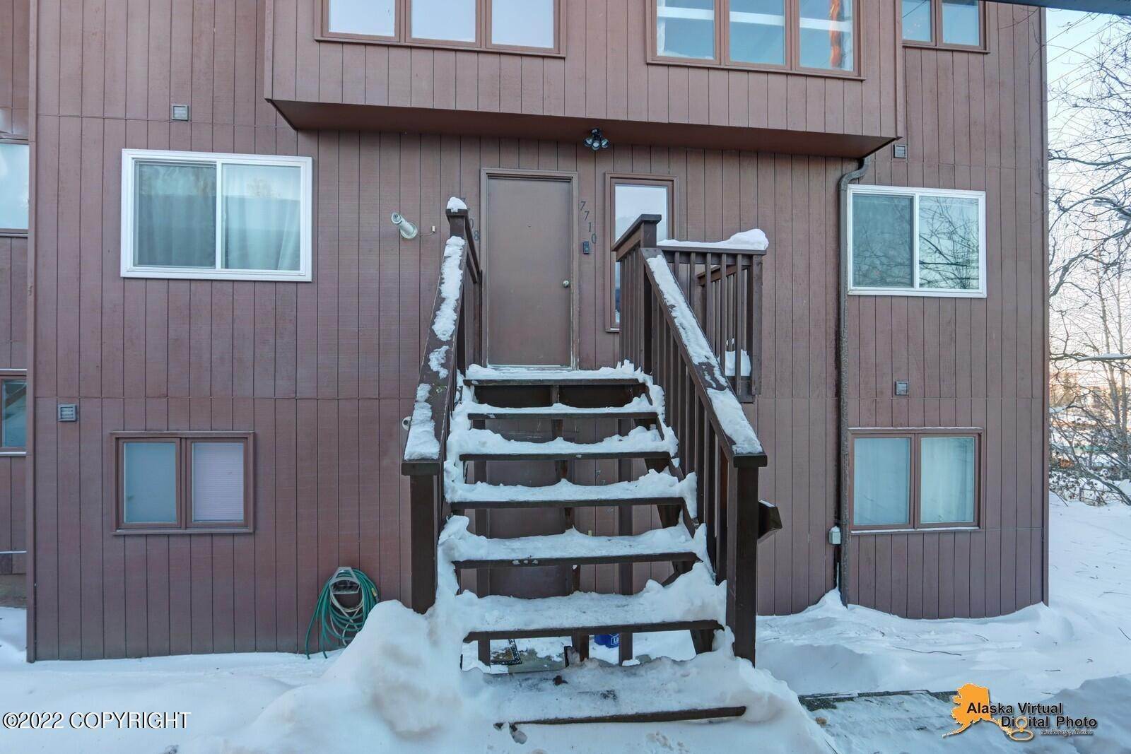 25. Condominiums for Sale at 7710 Boundary Avenue #A6 Anchorage, Alaska 99504 United States