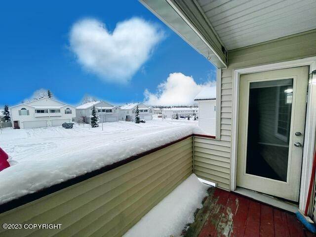 28. Condominiums for Sale at 255 Whisper Knoll Circle #A Anchorage, Alaska 99504 United States