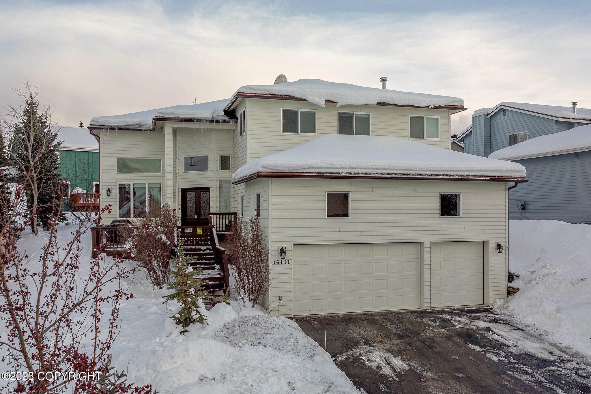 1. Single Family Homes for Sale at 16111 Bridgewood Circle Anchorage, Alaska 99516 United States