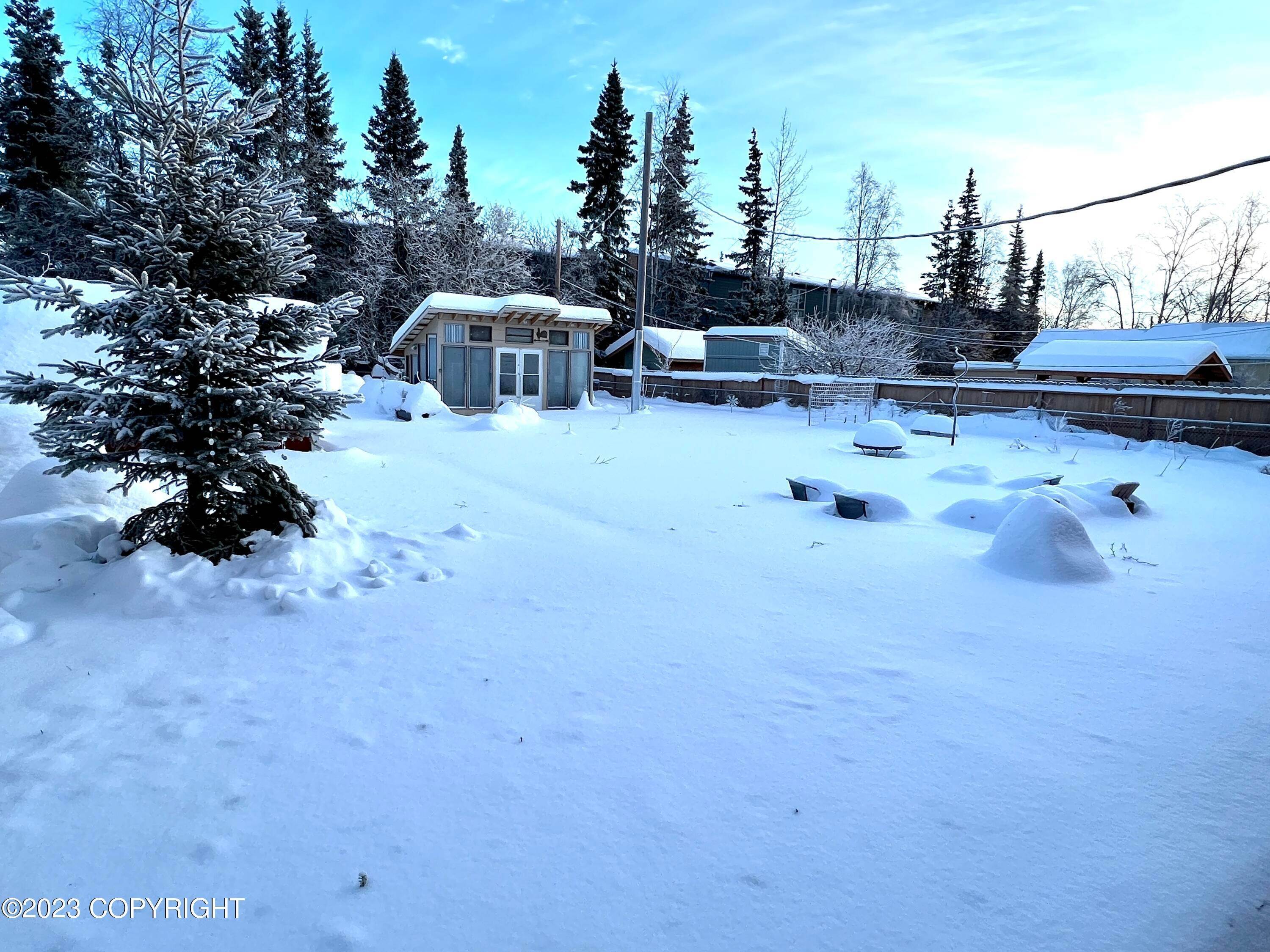 46. Single Family Homes for Sale at 2601 Draper Drive Anchorage, Alaska 99517 United States