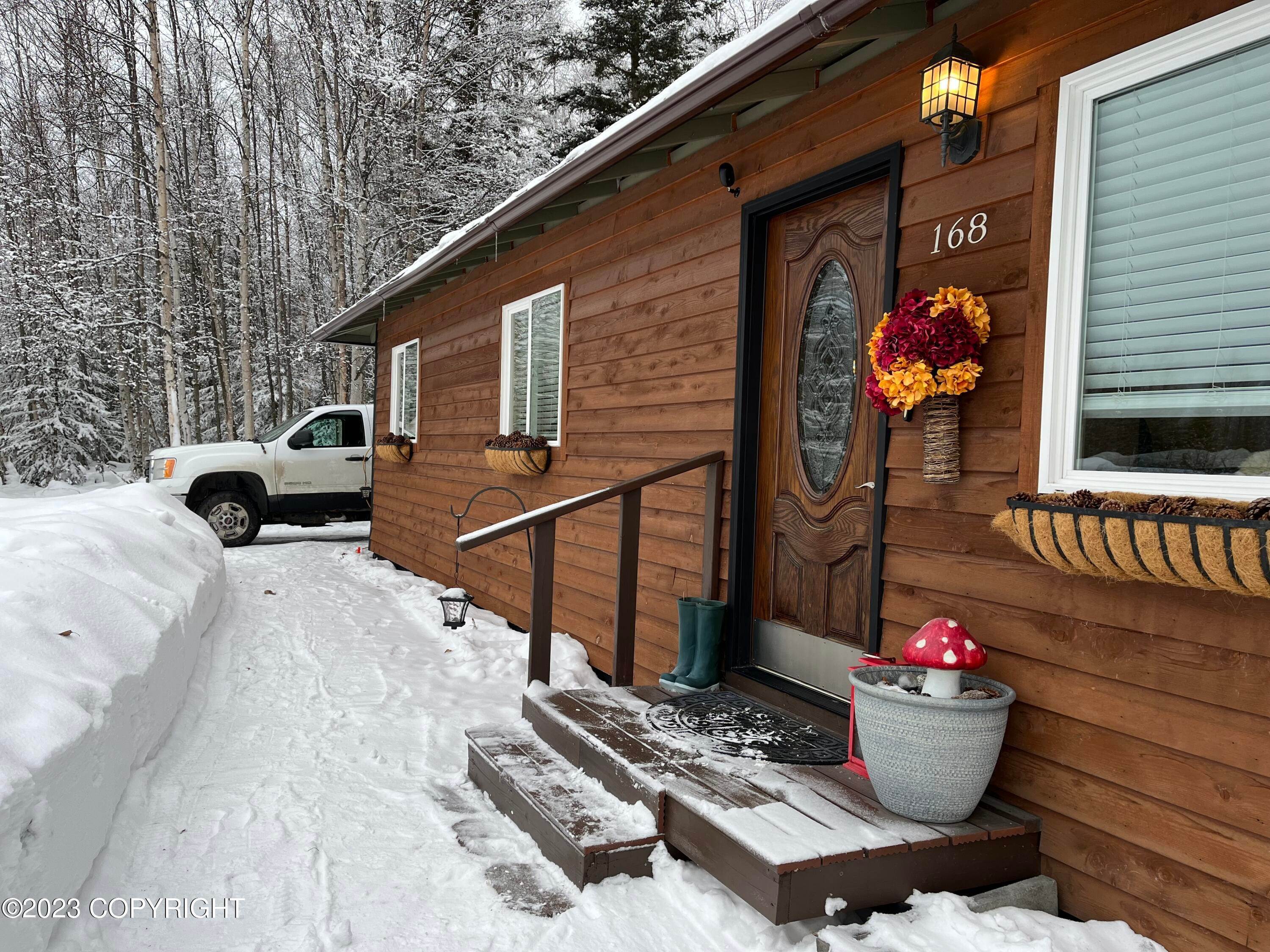 3. Single Family Homes for Sale at 168 Reger Avenue Soldotna, Alaska 99669 United States