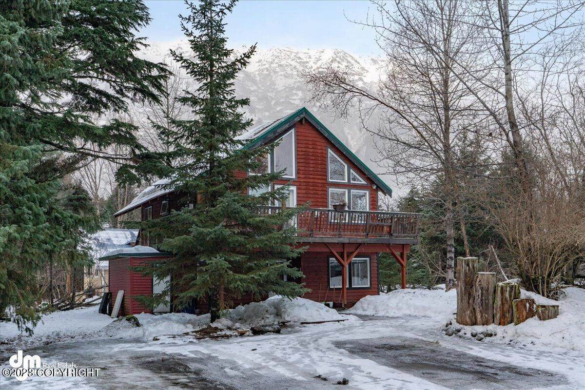 38. Single Family Homes for Sale at 225 Sproat Road Girdwood, Alaska 99587 United States