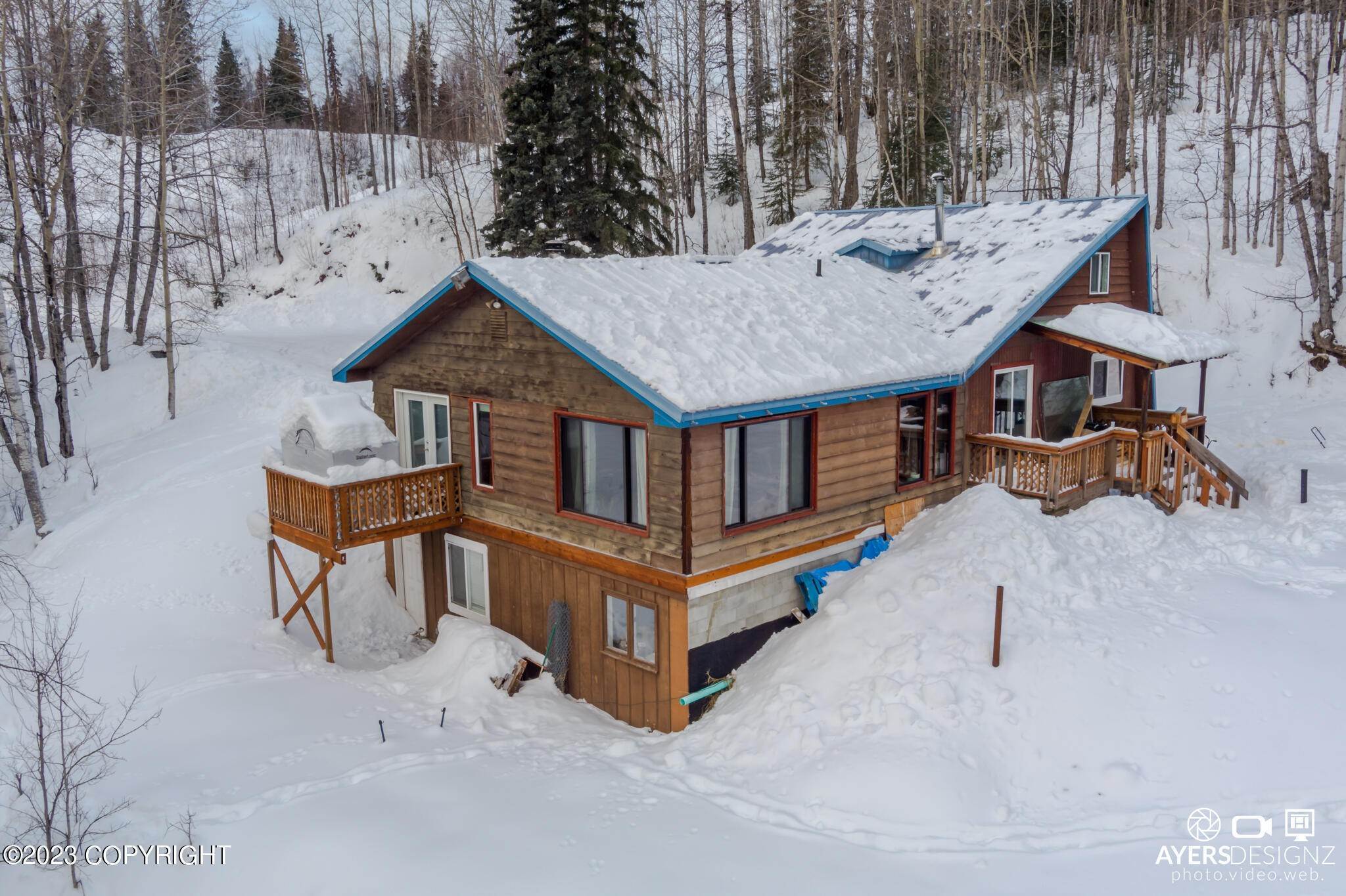 4. Single Family Homes for Sale at 53605 Sterling Highway Kasilof, Alaska 99610 United States