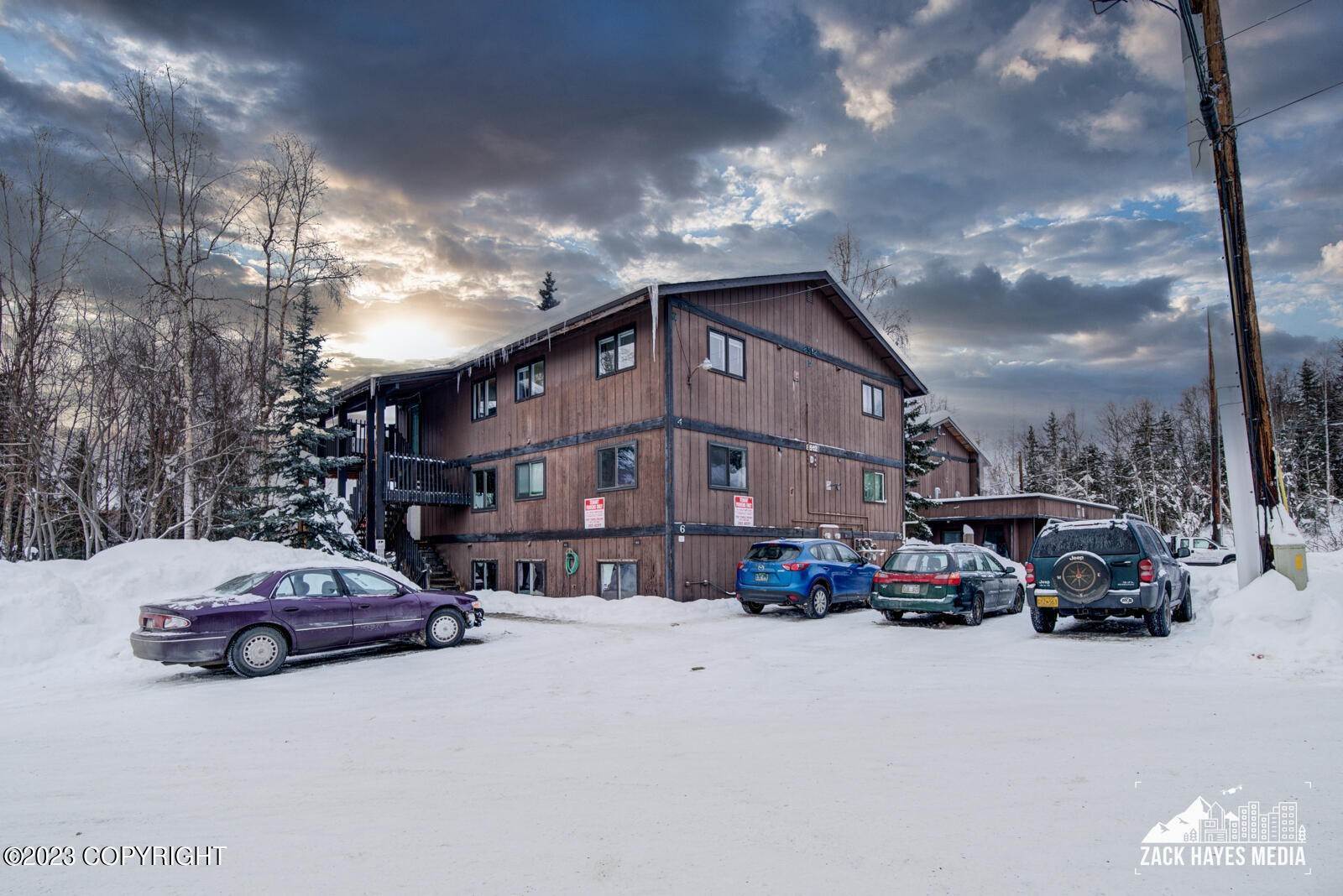23. Condominiums for Sale at 8512 Boundary Avenue #D2 Anchorage, Alaska 99504 United States