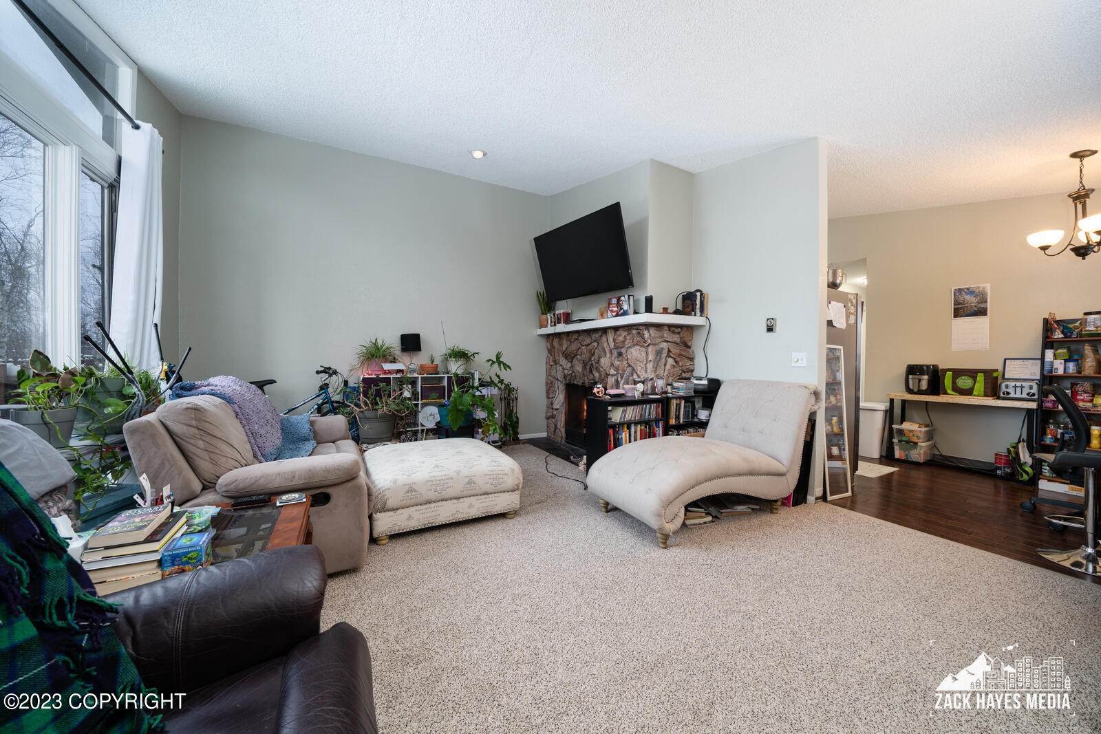 3. Condominiums for Sale at 8512 Boundary Avenue #D2 Anchorage, Alaska 99504 United States