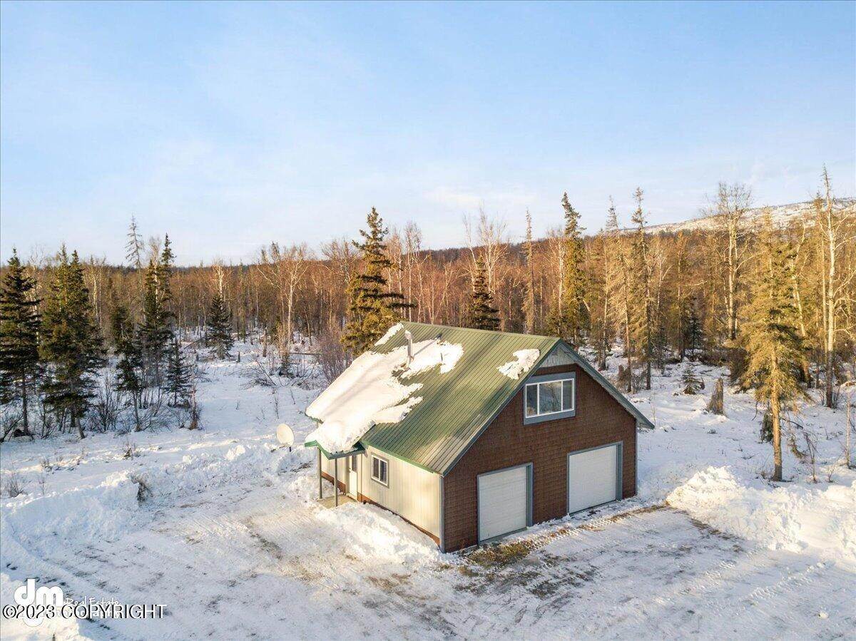 4. Single Family Homes for Sale at 1685 W Tobin Circle Wasilla, Alaska 99623 United States
