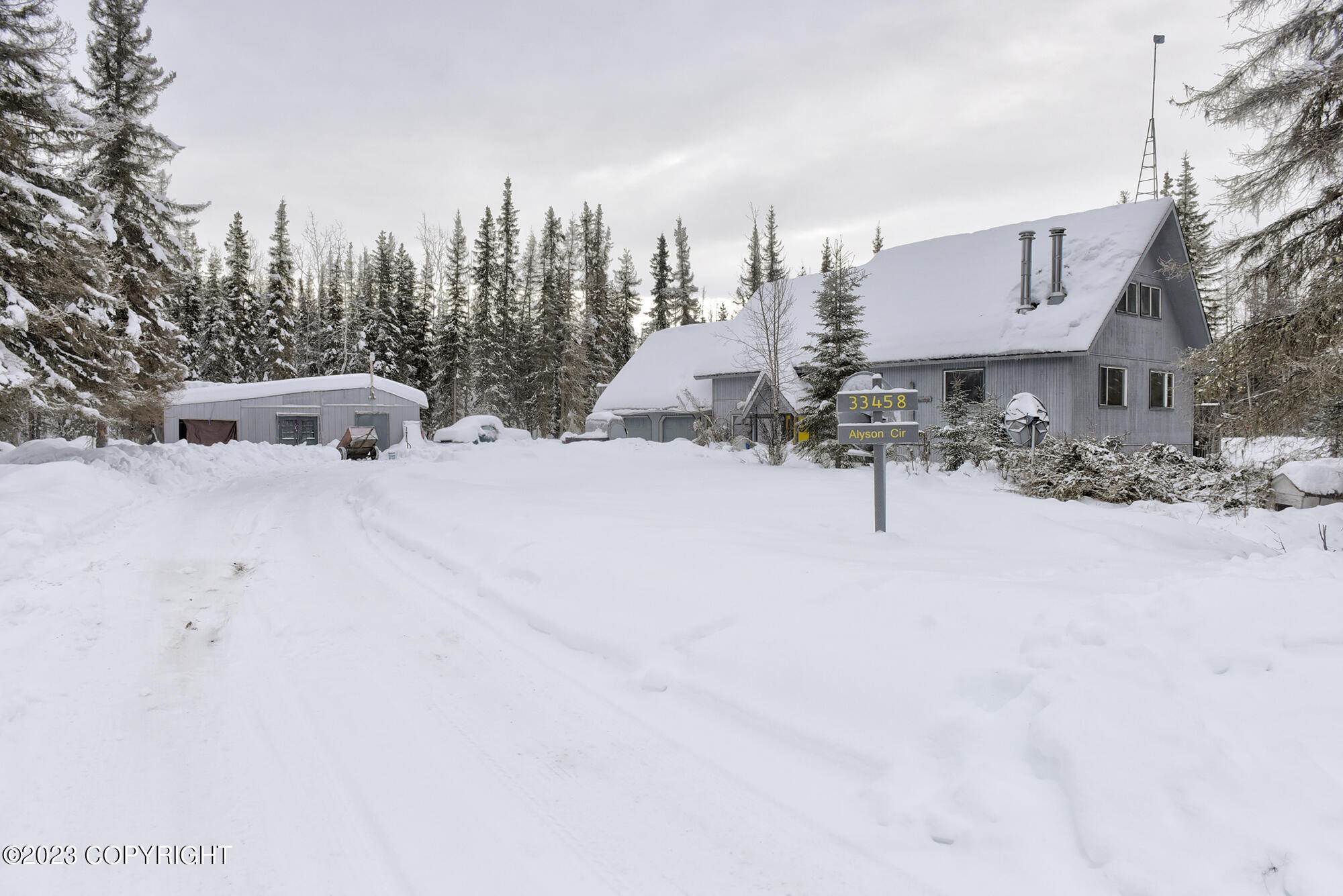 34. Single Family Homes for Sale at 33458 Alyson Circle Soldotna, Alaska 99669 United States