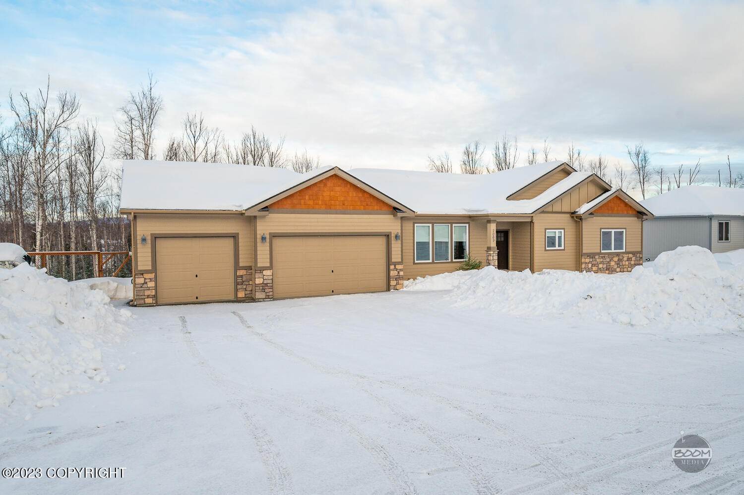 Single Family Homes for Sale at 7069 W White Birch Road Wasilla, Alaska 99623 United States