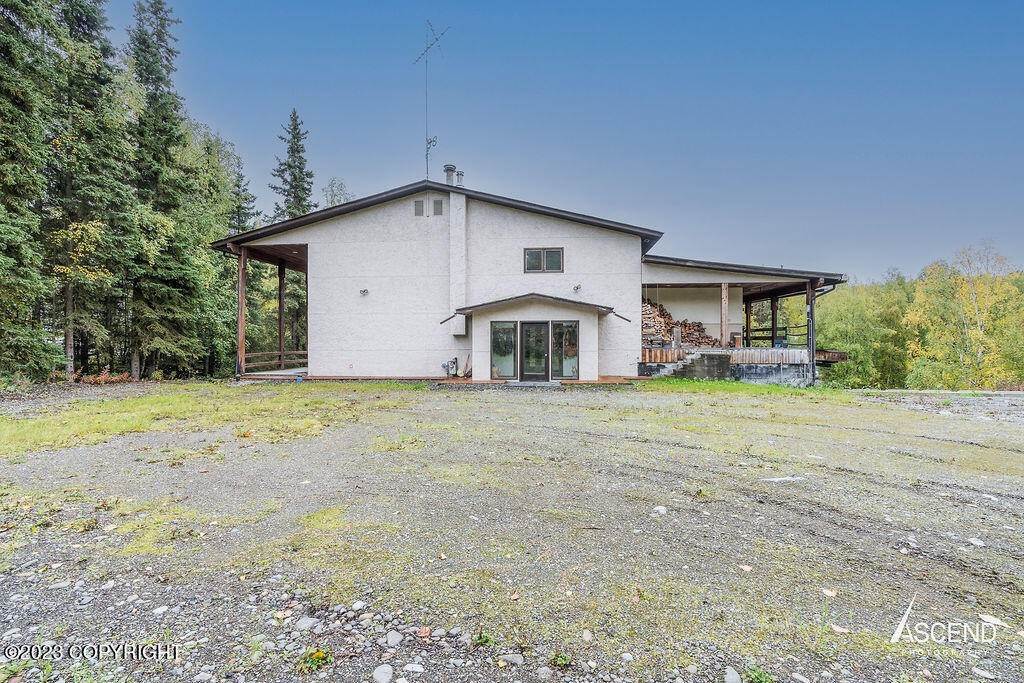 5. Commercial for Sale at 10204 Eagle View Drive Eagle River, Alaska 99577 United States