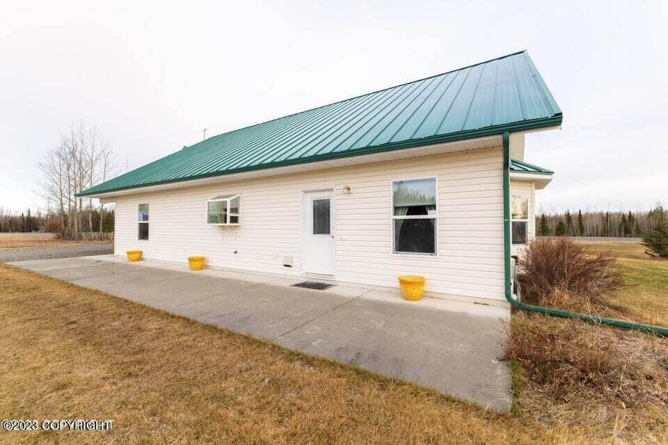 46. Single Family Homes for Sale at 36360 W Glacier Avenue Sterling, Alaska 99672 United States
