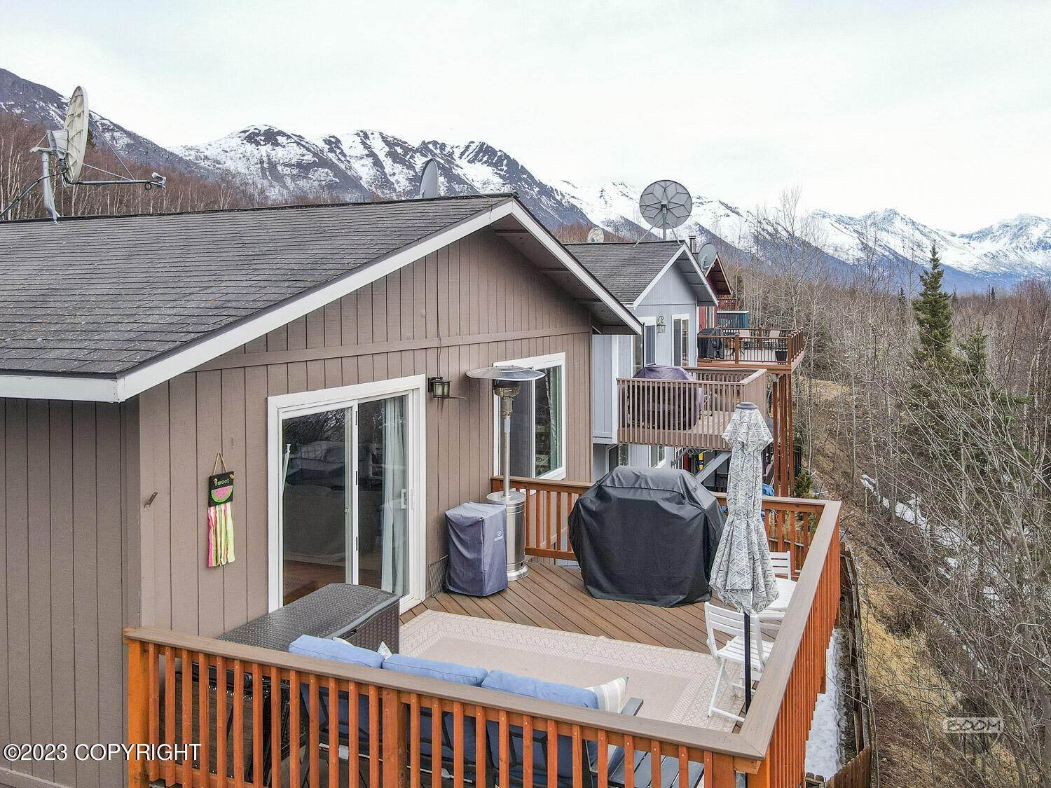 5. Single Family Homes for Sale at 19700 Highland Ridge Drive Eagle River, Alaska 99577 United States