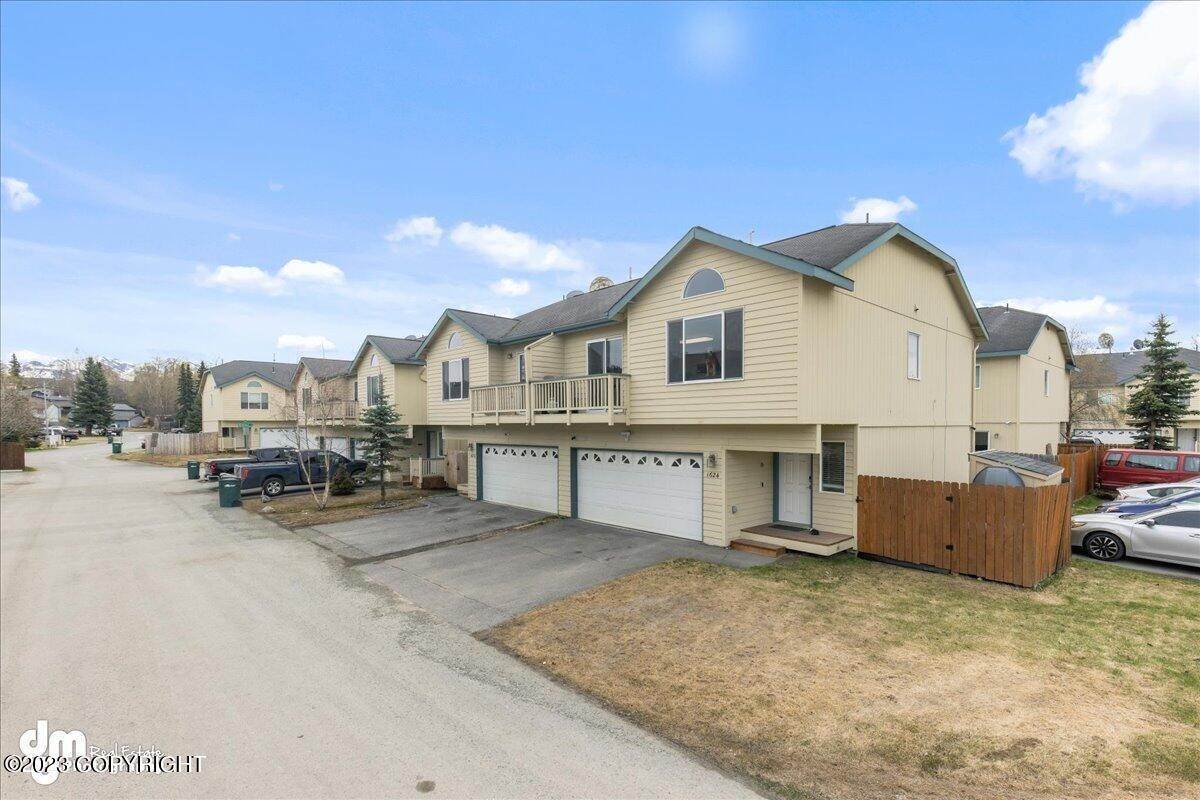 28. Condominiums for Sale at 1624 Rierie Drive #84 Anchorage, Alaska 99507 United States