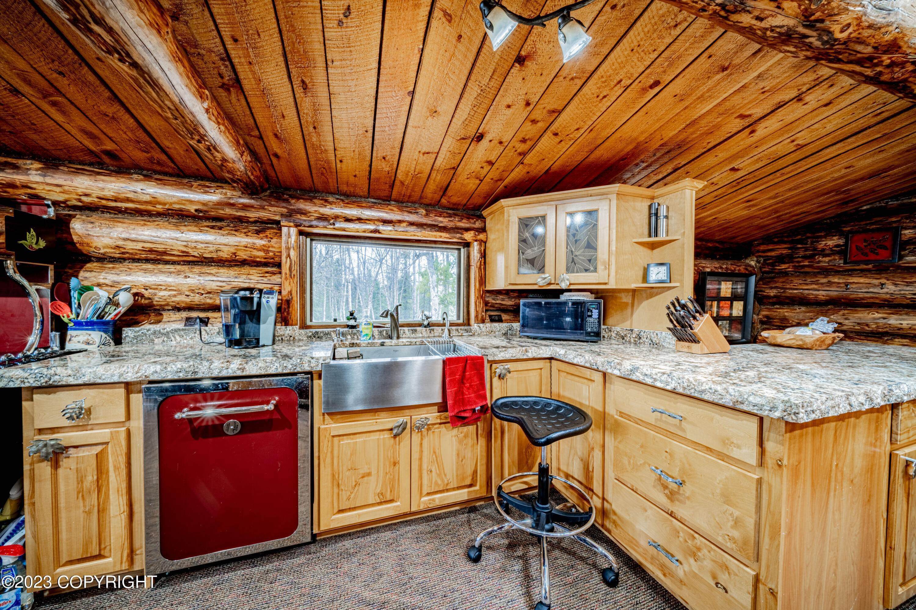 15. Single Family Homes for Sale at 43384 Grissom Road Soldotna, Alaska 99669 United States