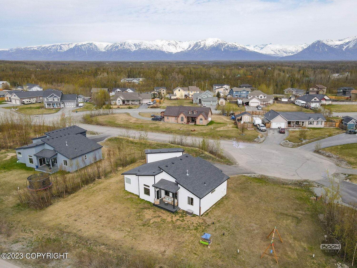 43. Single Family Homes for Sale at 9330 E Coho Circle Palmer, Alaska 99645 United States