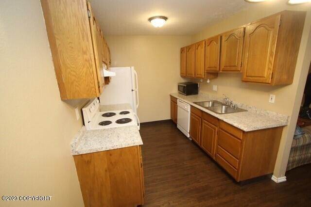 7. Condominiums for Sale at 315 Krane Drive #17 Anchorage, Alaska 99504 United States