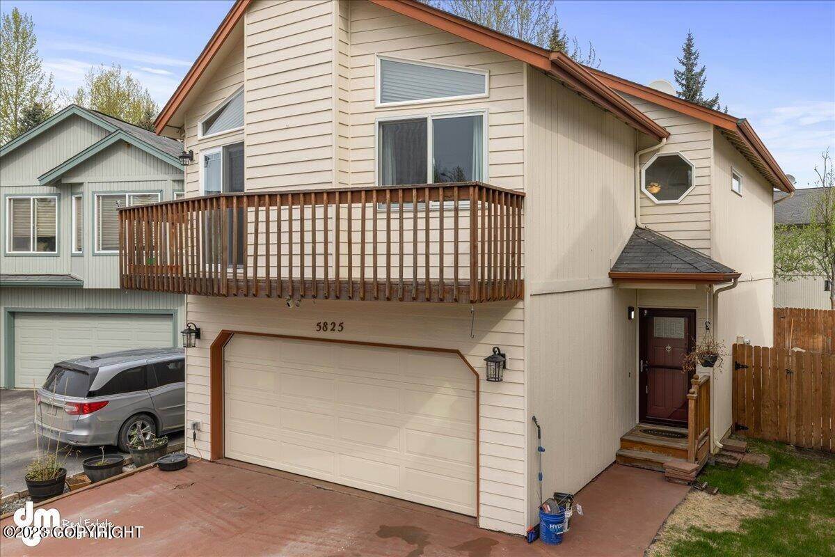 25. Single Family Homes for Sale at 5825 Image Circle Anchorage, Alaska 99504 United States
