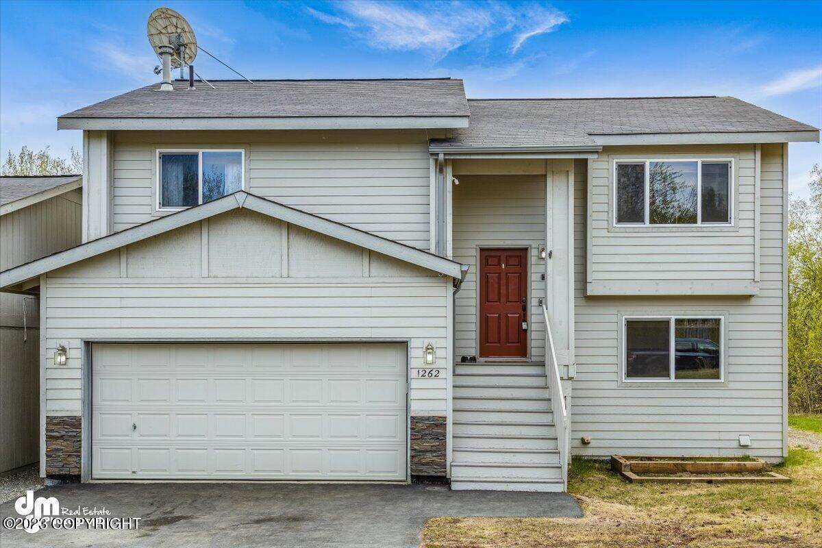 23. Single Family Homes for Sale at 1262 E Fairview Meadows Avenue Wasilla, Alaska 99654 United States