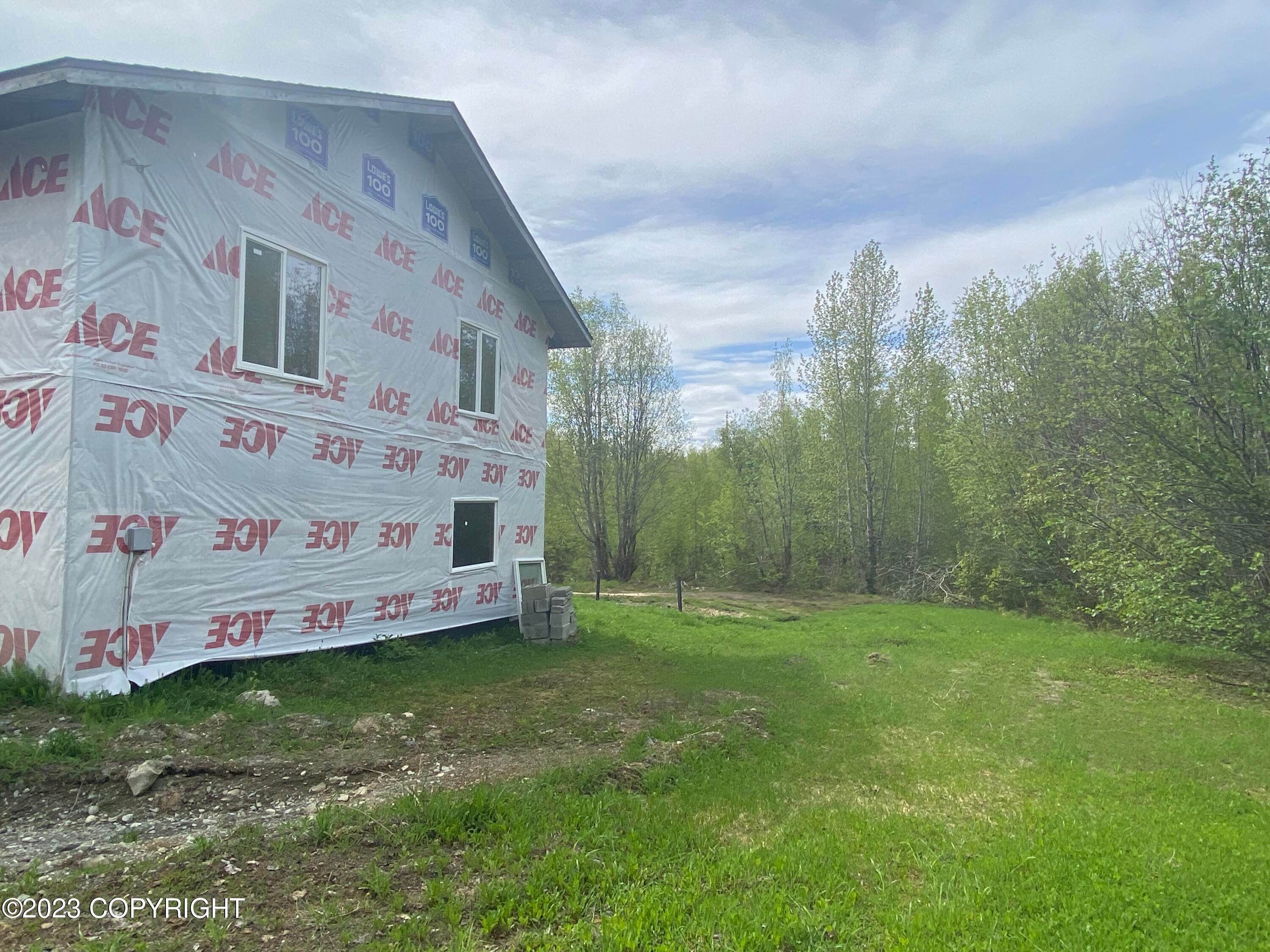 14. Single Family Homes for Sale at 21562 W Kobuk Lane Wasilla, Alaska 99654 United States