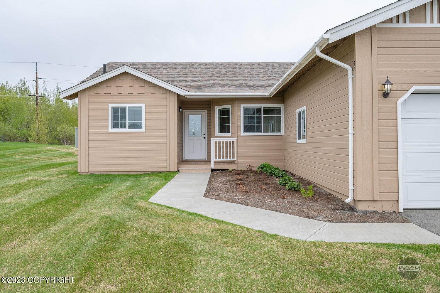 36. Single Family Homes for Sale at 3089 N Lazy Aurora Circle Palmer, Alaska 99645 United States