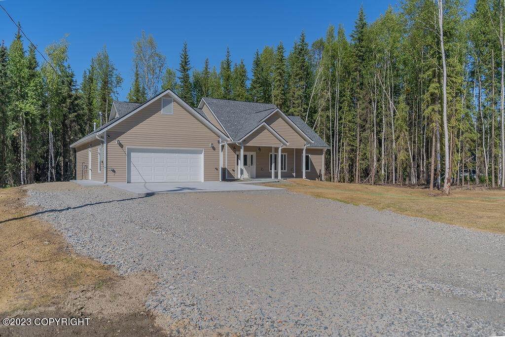 Single Family Homes for Sale at 3720 Birch Dell Drive North Pole, Alaska 99705 United States