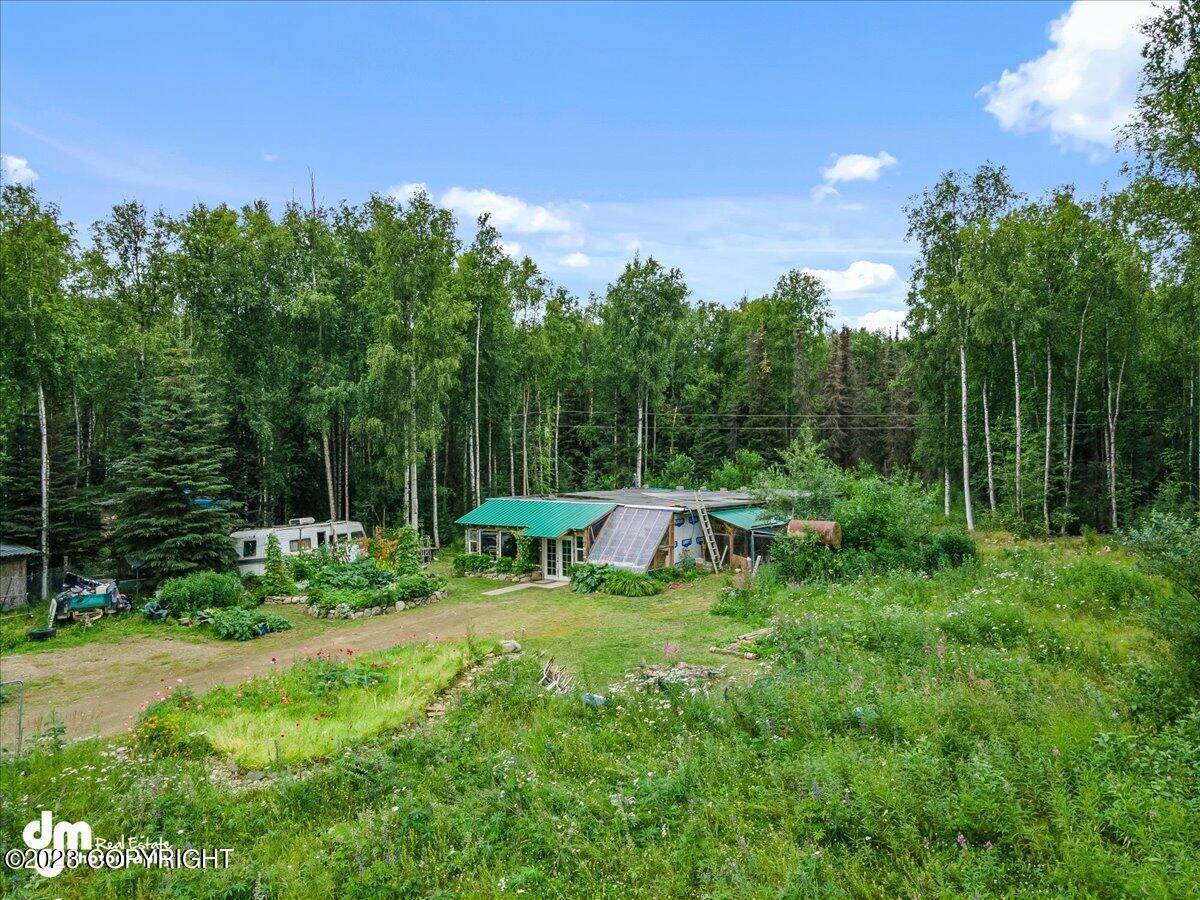 7. Single Family Homes for Sale at 11894 Looking Glass Drive Houston, Alaska 99623 United States