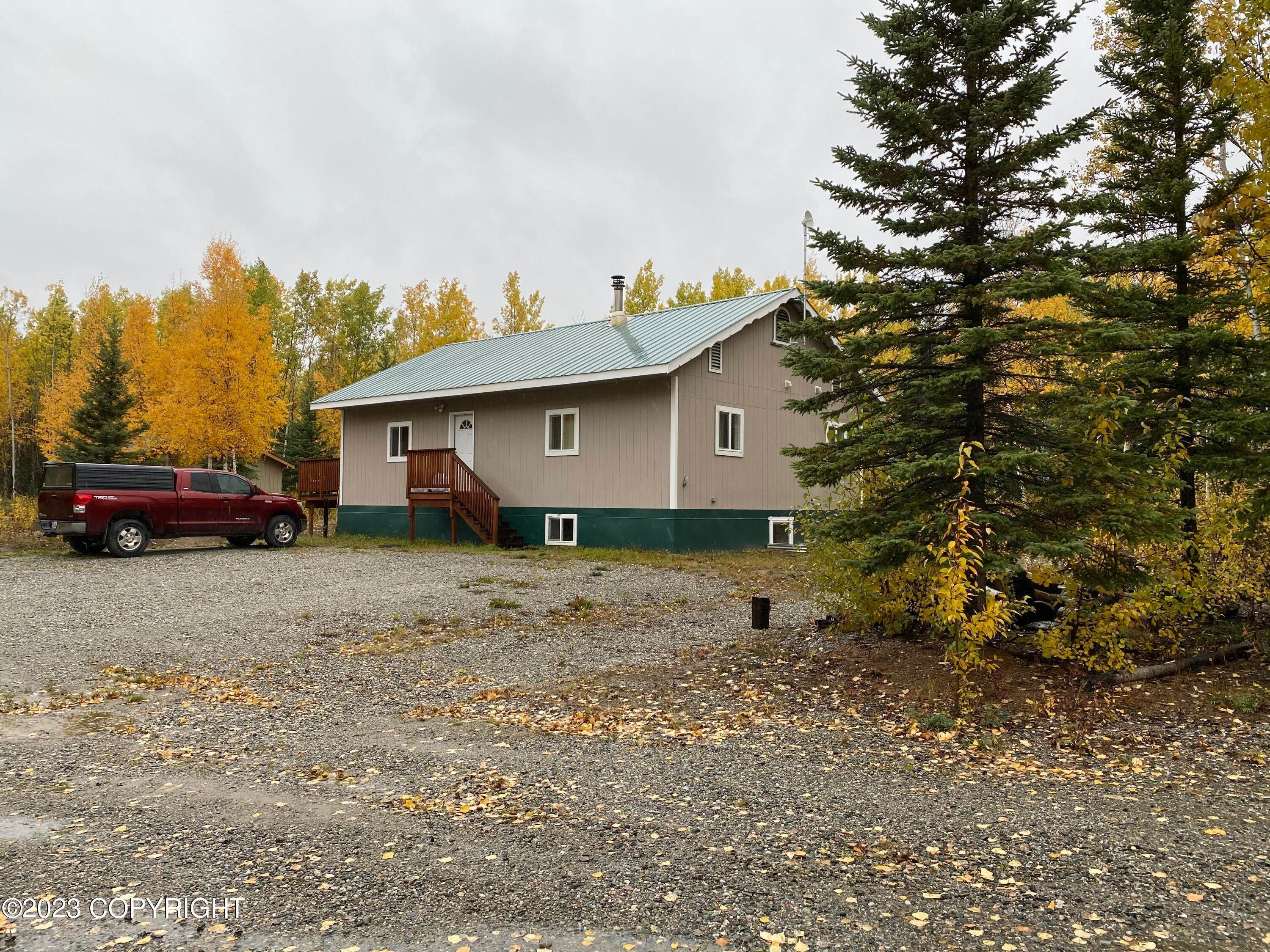 Single Family Homes for Sale at 1425 James Drive Delta Junction, Alaska 99737 United States