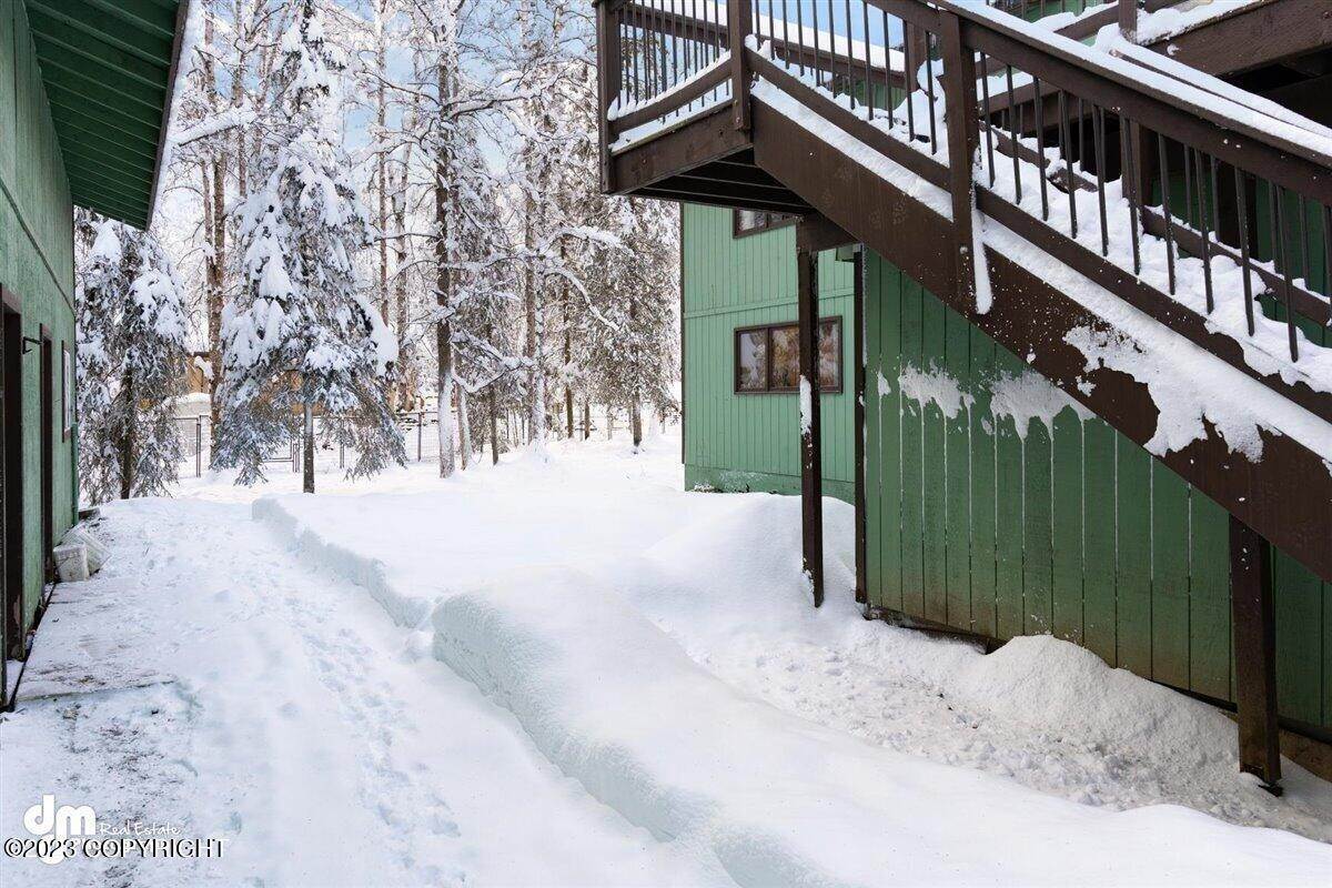 43. Single Family Homes for Sale at 20149 Chugach Park Drive Chugiak, Alaska 99567 United States