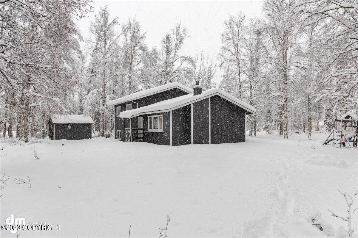 42. Single Family Homes for Sale at 1961 W W Cottonwood Creek Drive Wasilla, Alaska 99654 United States