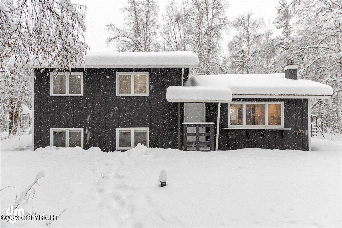 44. Single Family Homes for Sale at 1961 W W Cottonwood Creek Drive Wasilla, Alaska 99654 United States