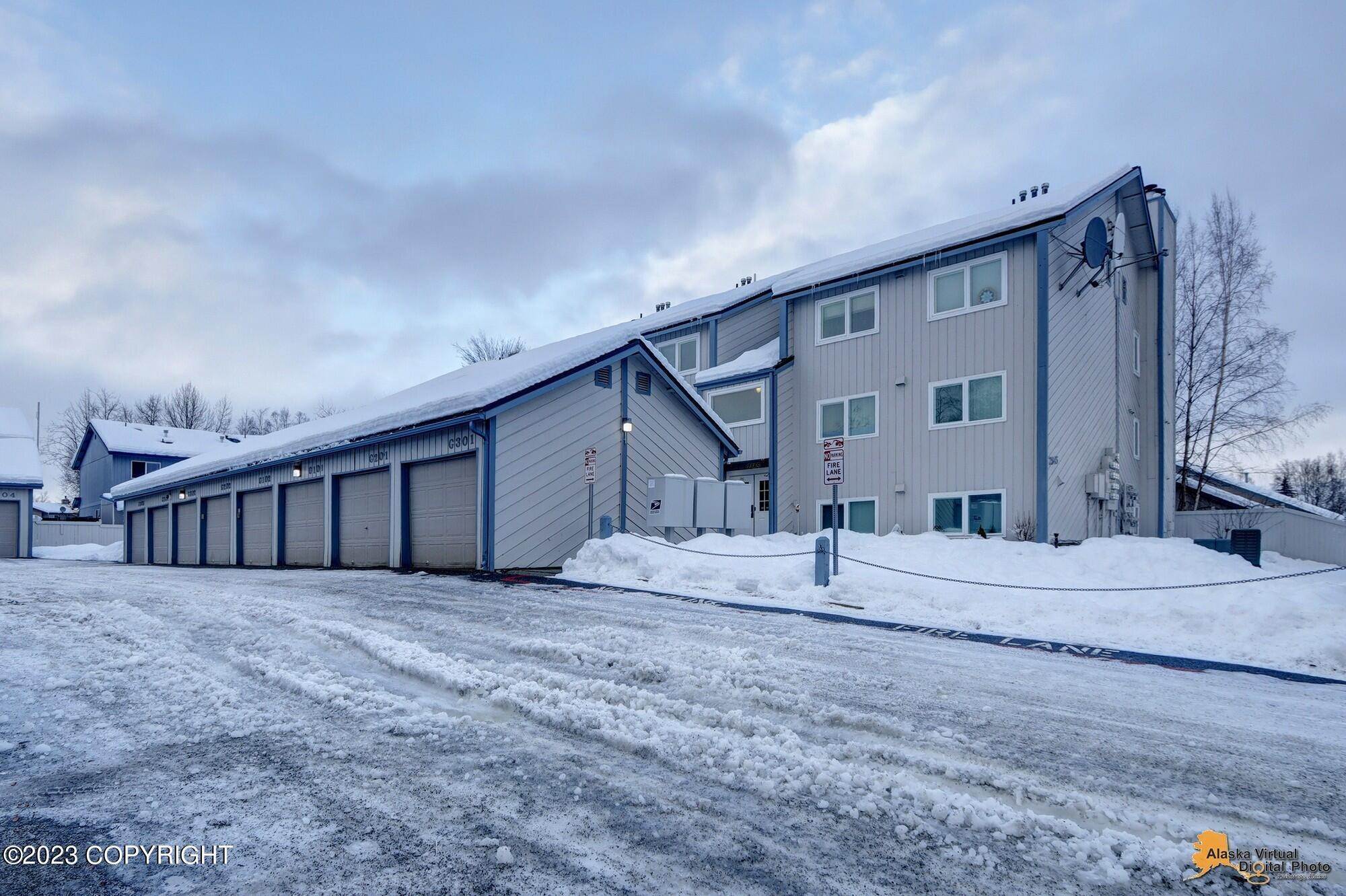 19. Condominiums for Sale at 2845 W International Airport Road #G102 Anchorage, Alaska 99502 United States