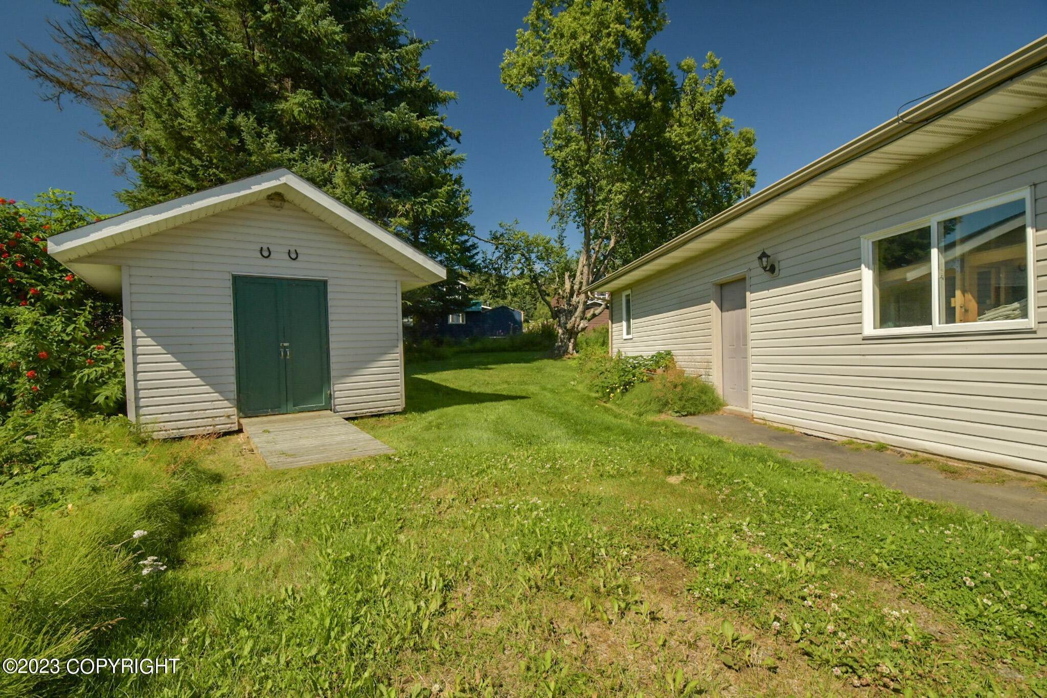 6. Single Family Homes for Sale at 3747 Sitka Rose Circle Homer, Alaska 99603 United States