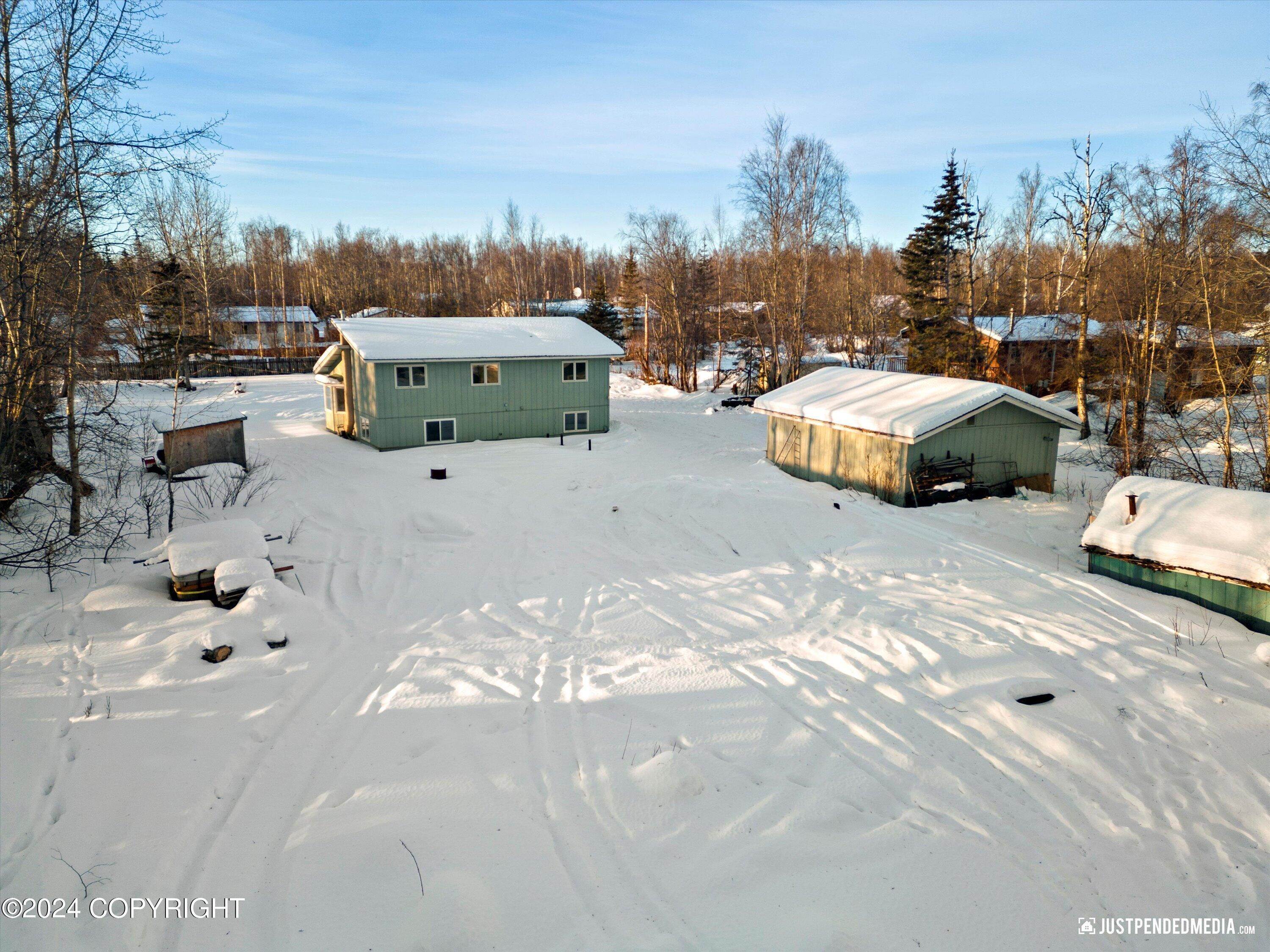 30. Single Family Homes for Sale at 3131 S Red Birch Drive Wasilla, Alaska 99623 United States