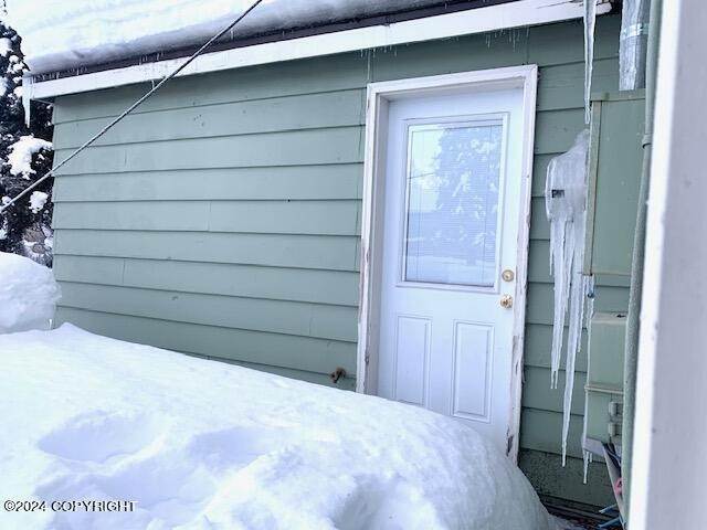 31. Single Family Homes for Sale at 6801 E 11th Avenue Anchorage, Alaska 99504 United States