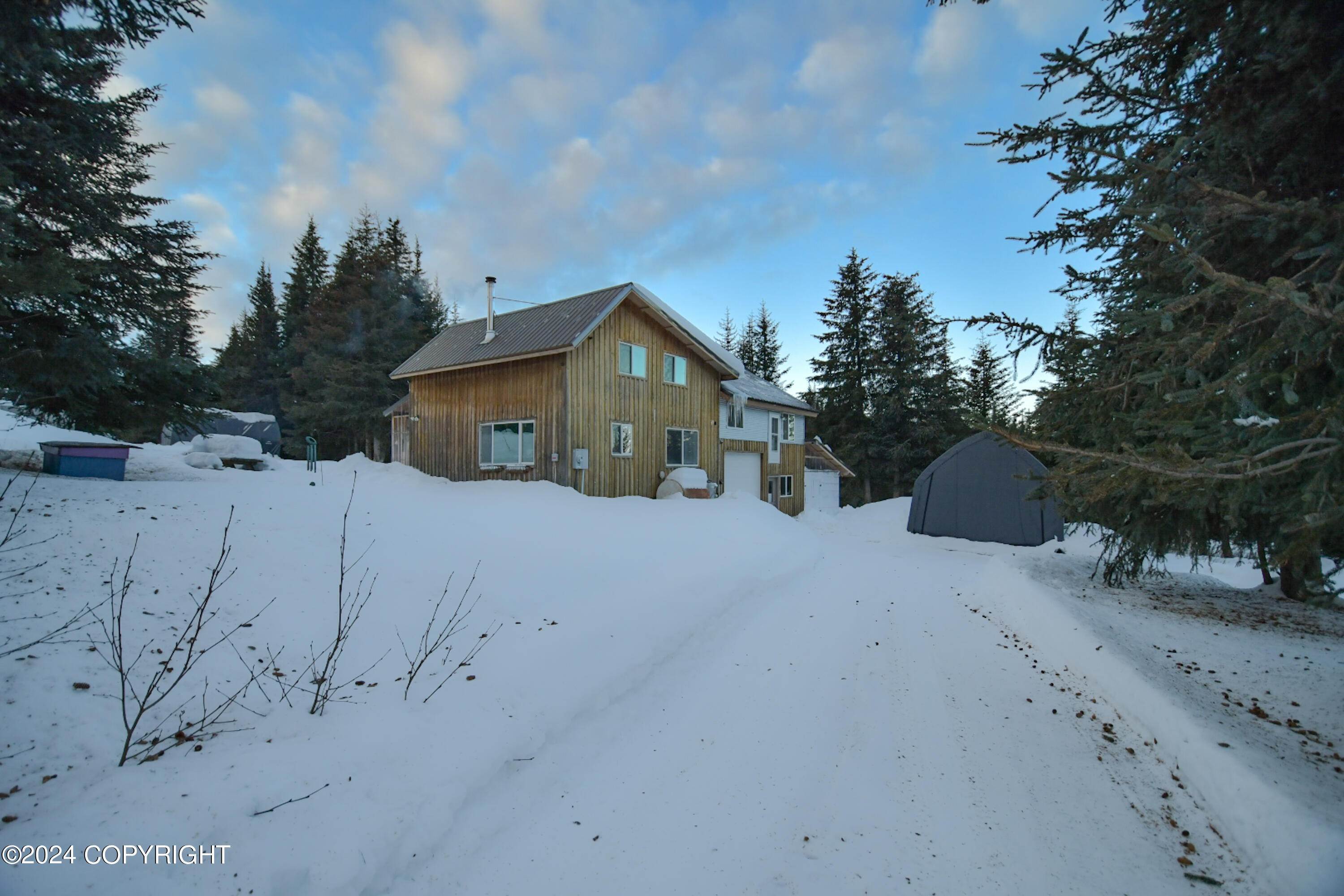 38. Single Family Homes for Sale at 41095 Mock Circle Circle Homer, Alaska 99603 United States