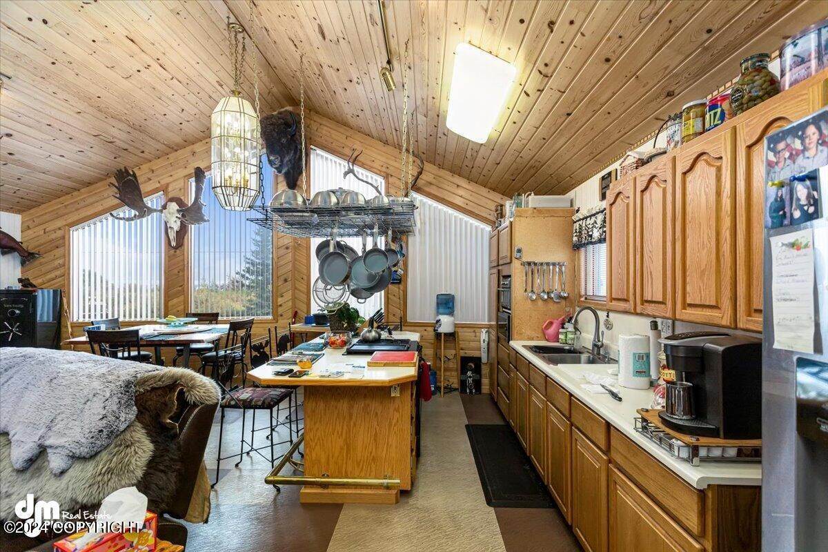 20. Multi-Family Homes for Sale at 351 W Glenn Highway Chickaloon, Alaska 99674 United States