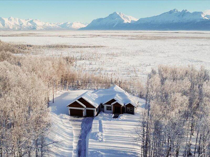 48. Single Family Homes for Sale at 4920 S Teton Circle Wasilla, Alaska 99654 United States