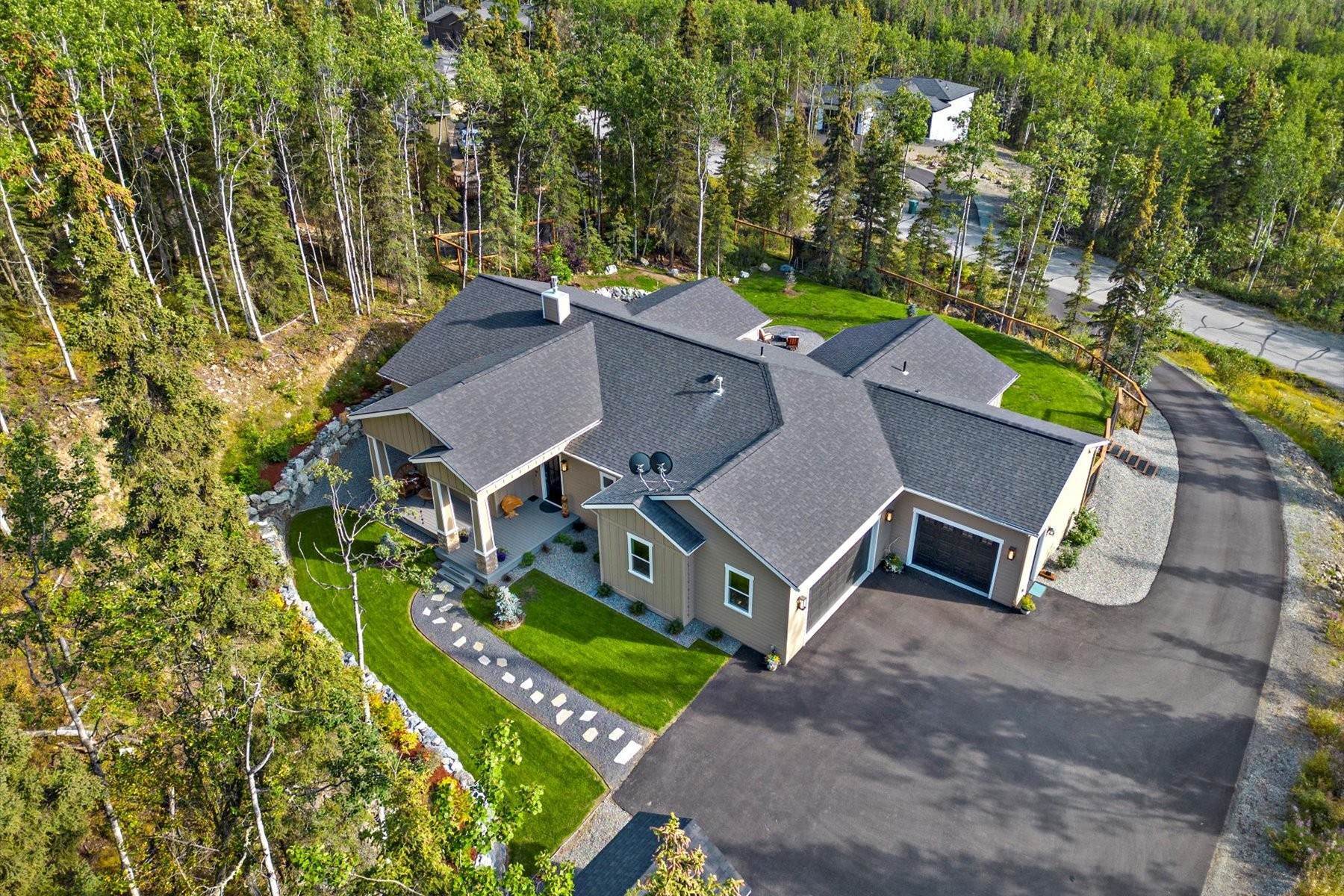 Single Family Homes for Sale at 27313 Vantage Avenue Eagle River, Alaska 99577 United States